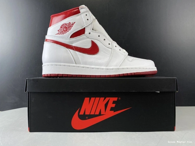 Jordan Red 555088-103 Air 1 Metallic Retro (2017) 0725